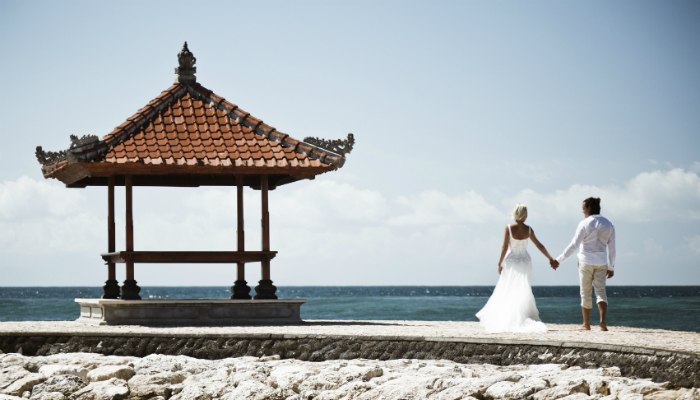 Travel Tips For Destination Weddings Tripsmarts Travel